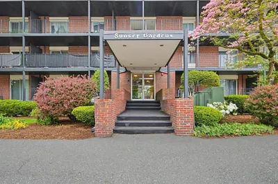 45 Oval Rd #34 1