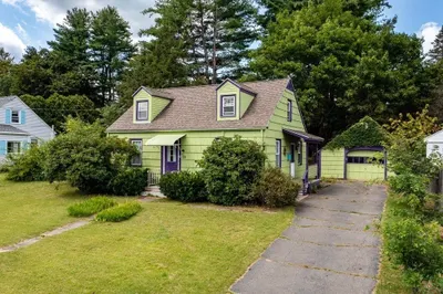 30 Grandview St