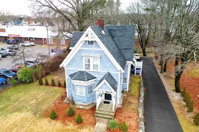 384 Market St 1