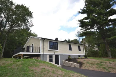 374 Kenoza St 1