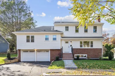 60 Puritan Dr