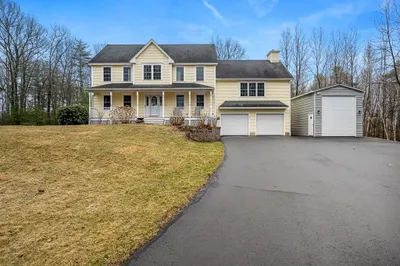 15 Shaker Ct