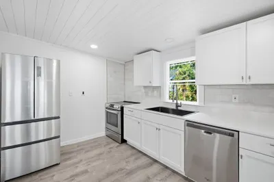 139 Spring St 1