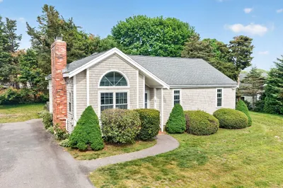 27 Bellavista Dr 1