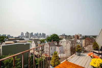 109 Webster St #7