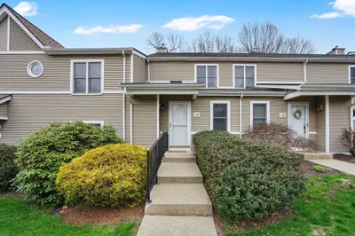61 Abbey Memorial Dr #145 1
