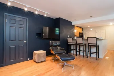 35 Thatcher St #1