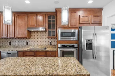 36 Linden Ave 1