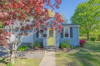 61 Pine Grove Avenue 1