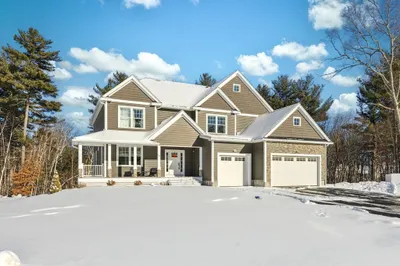16 Crown Road 1