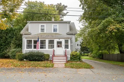 44 Williams St 1