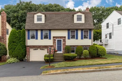 11 Short St