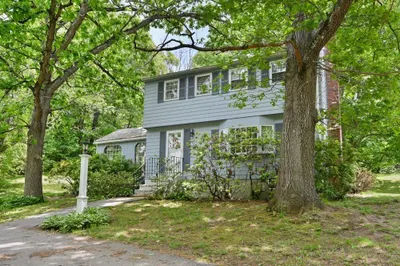 73 Hood Road 1