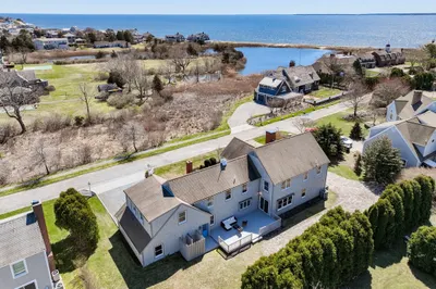 15 Waterside Ave