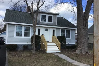 61 Bickford Rd