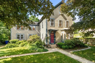 42-44 Walnut Street 1