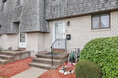 38 Beekman Drive #38 1