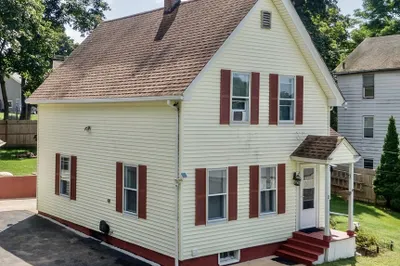 21 Pearl St
