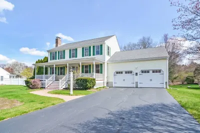 34 Laura Ln 1