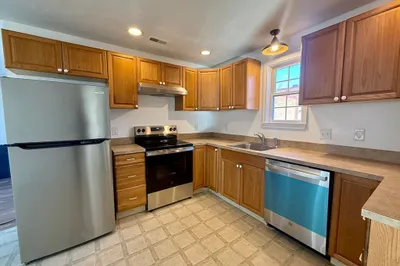 136 Eastford Rd #2 1