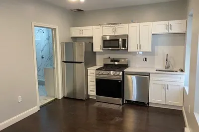51 Charter Street #2