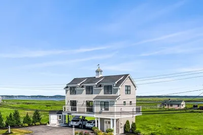 65 Plum Island Tpke 1