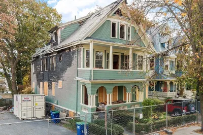 71 Thurston St