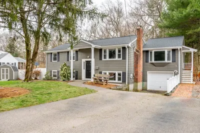 26 Eastman Avenue 1