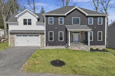 6 Barrows Rd 1