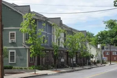 94 Barton St #3