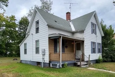 48 Alden St