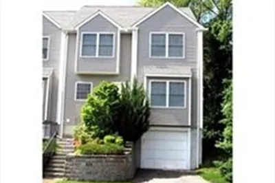 18 Edgemoor Circle #18