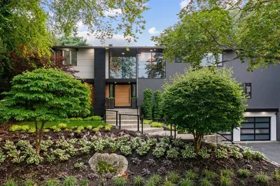43 Peregrine Road 1