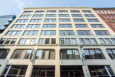 225 Friend St 1