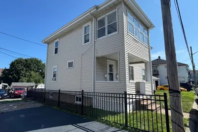 11 Glynn TerrAce #A