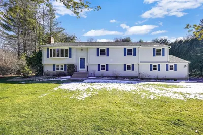 8 Sherwood Dr 1