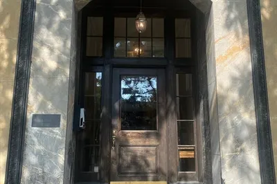 60 Charlesgate W #2B