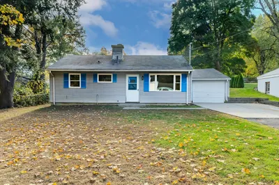 24 Ryan Rd