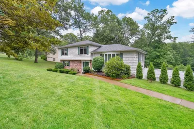 48 Brainard Rd
