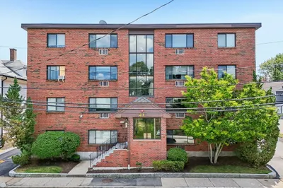 41 Walnut St #22