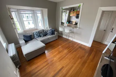 579 E Broadway #3
