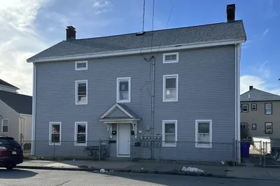255 Montaup St 1