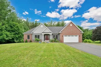4 Pine Wood Dr 1