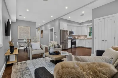 7 Langford Park #2 1