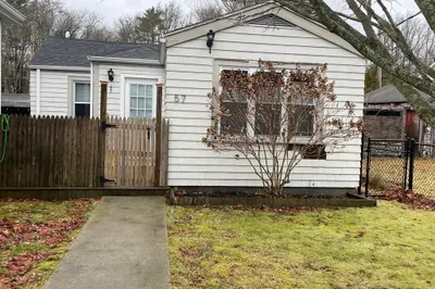57 Lakeside Ave #1 1