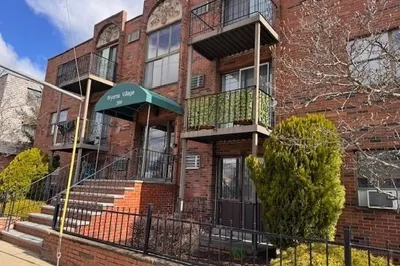 358 Broadway #20