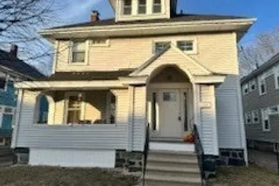 24 Cushing St #2