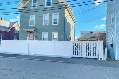 141 Park St 1