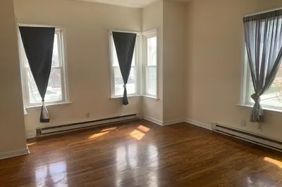 549 Fourth St #2