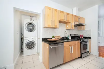 122 Brook Rd #2